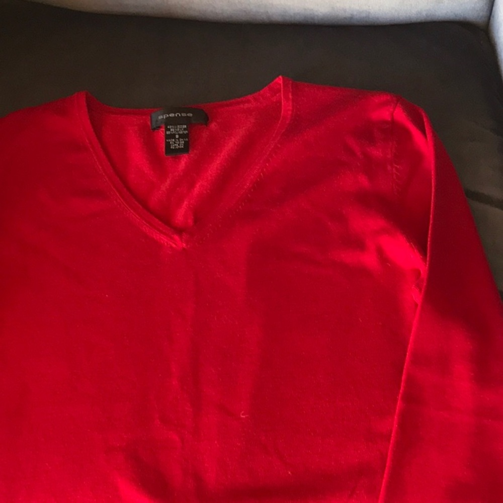 Plain red top, 3/4 sleeve